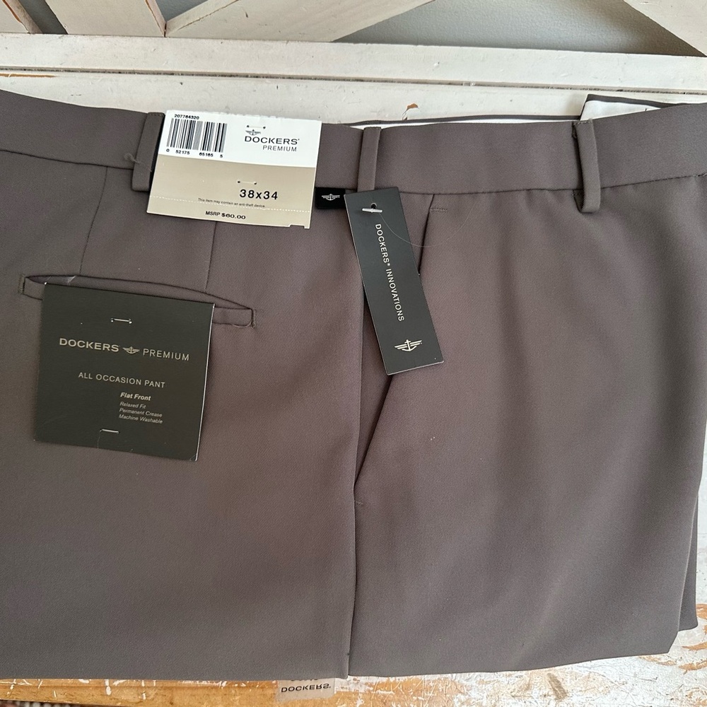NWT 38X34 Men's Dockers Dress Pants